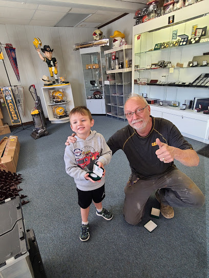 Augies Collectibles — card shop in Tomahawk, Wisconsin