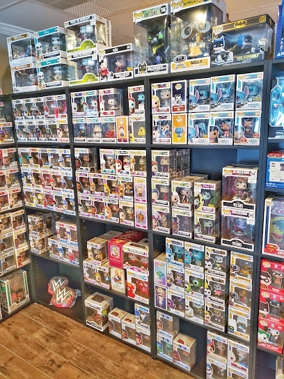 Cuppow Collectibles — card shop in Clarksville, Tennessee