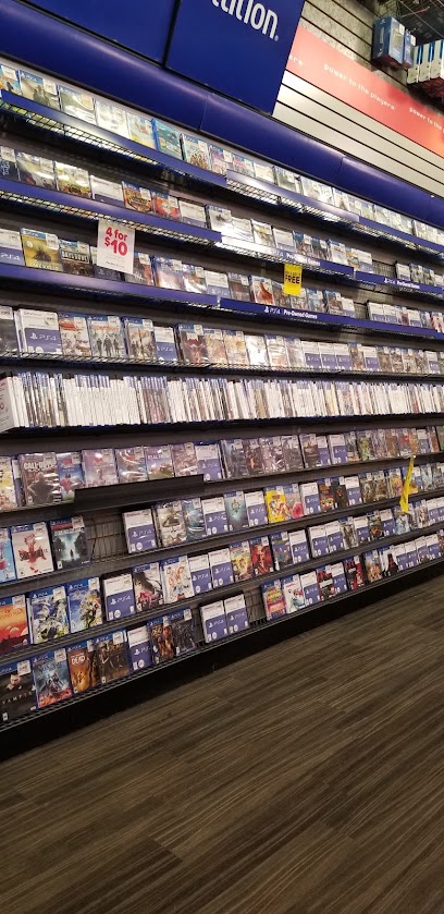 GameStop — TCG Shop in Chicago, Illinois