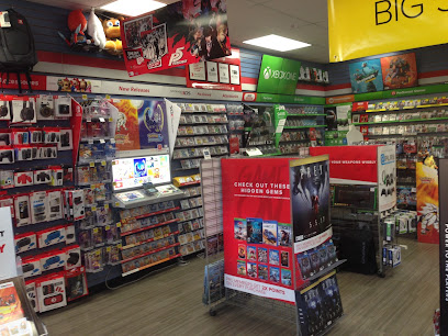 GameStop — TCG Shop in Lakewood, California