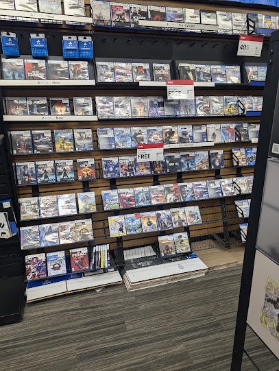 GameStop — TCG Shop in Detroit, Michigan