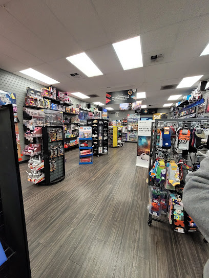 GameStop — TCG Shop in Bakersfield, California