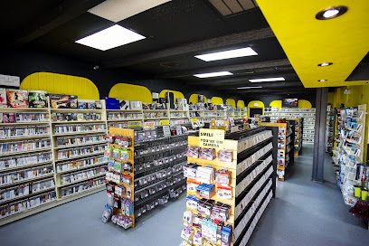 M & M Video Games — card shop in Largo, Florida