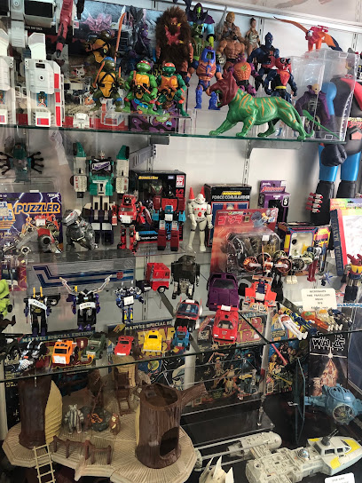 Worlds Of Wonder Comics & Collectible Warehouse — card shop in Sacramento, California